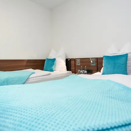 Sportschule Wedau Отель Дуйсбург